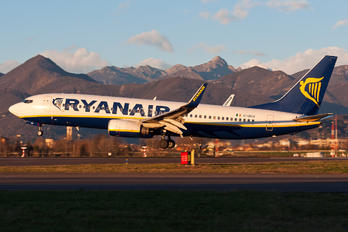 EI-DCH - Ryanair Boeing 737-800