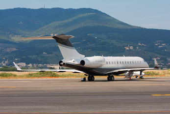 M-GLOB - Private Bombardier BD-700 Global Express