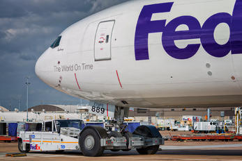 N889FD - FedEx Federal Express Boeing 777F