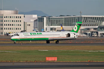B-17926 - Eva Air Boeing MD-90