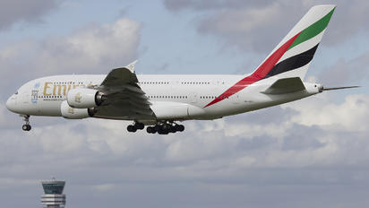 A6-EEV - Emirates Airlines Airbus A380