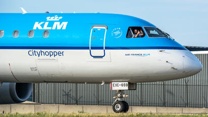 PH-EXC - KLM Cityhopper Embraer ERJ-190 (190-100)
