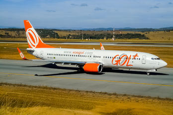 PR-GUQ - GOL Transportes Aéreos  Boeing 737-800