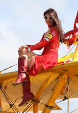 - - - Aviation Glamour - Aviation Glamour - Wingwalkers
