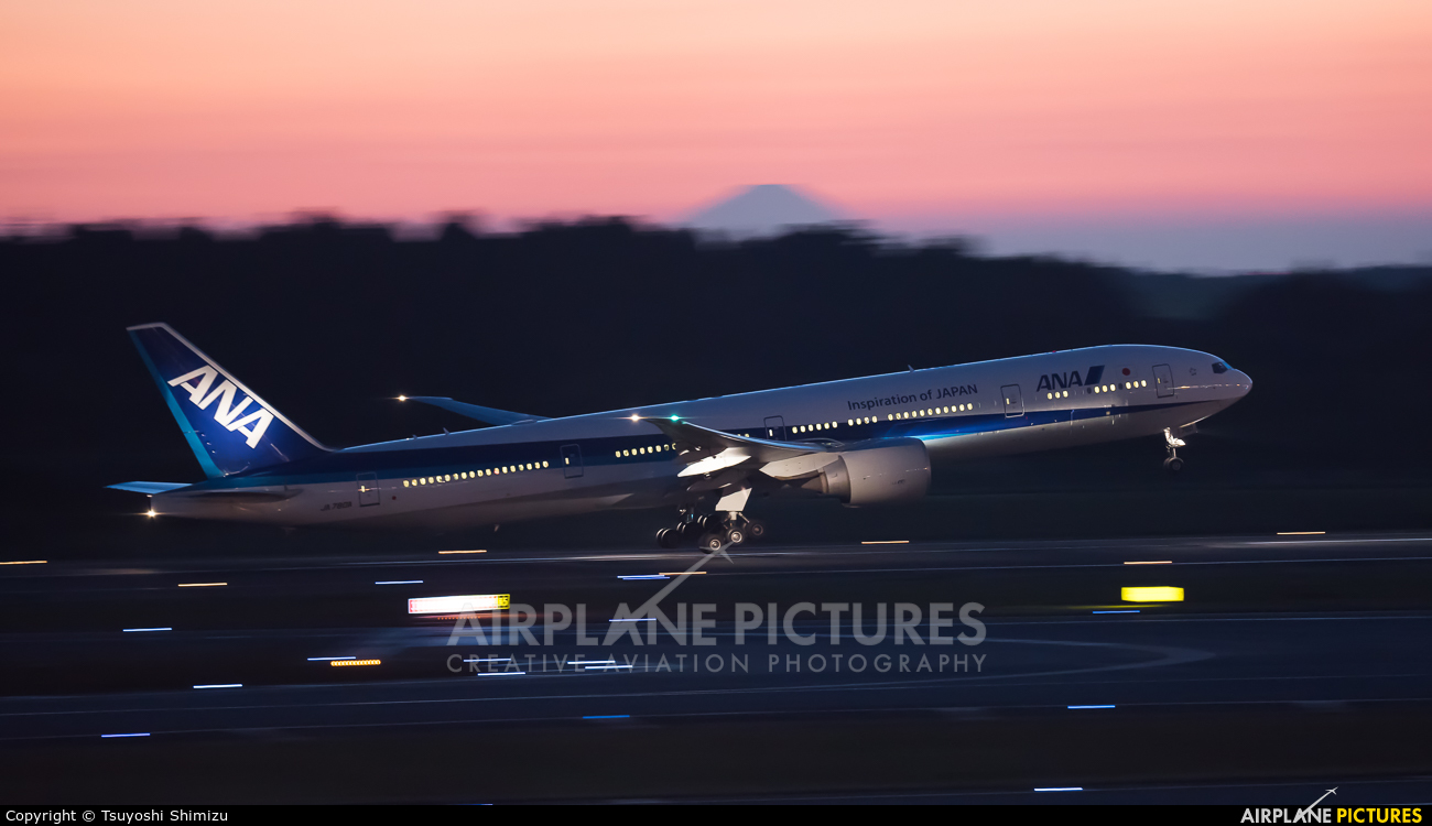 ANA - All Nippon Airways JA780A aircraft at Tokyo - Narita Intl
