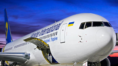 UR-GED - Ukraine International Airlines Boeing 767-300ER