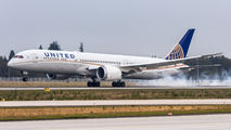 N35953 - United Airlines Boeing 787-9 Dreamliner aircraft