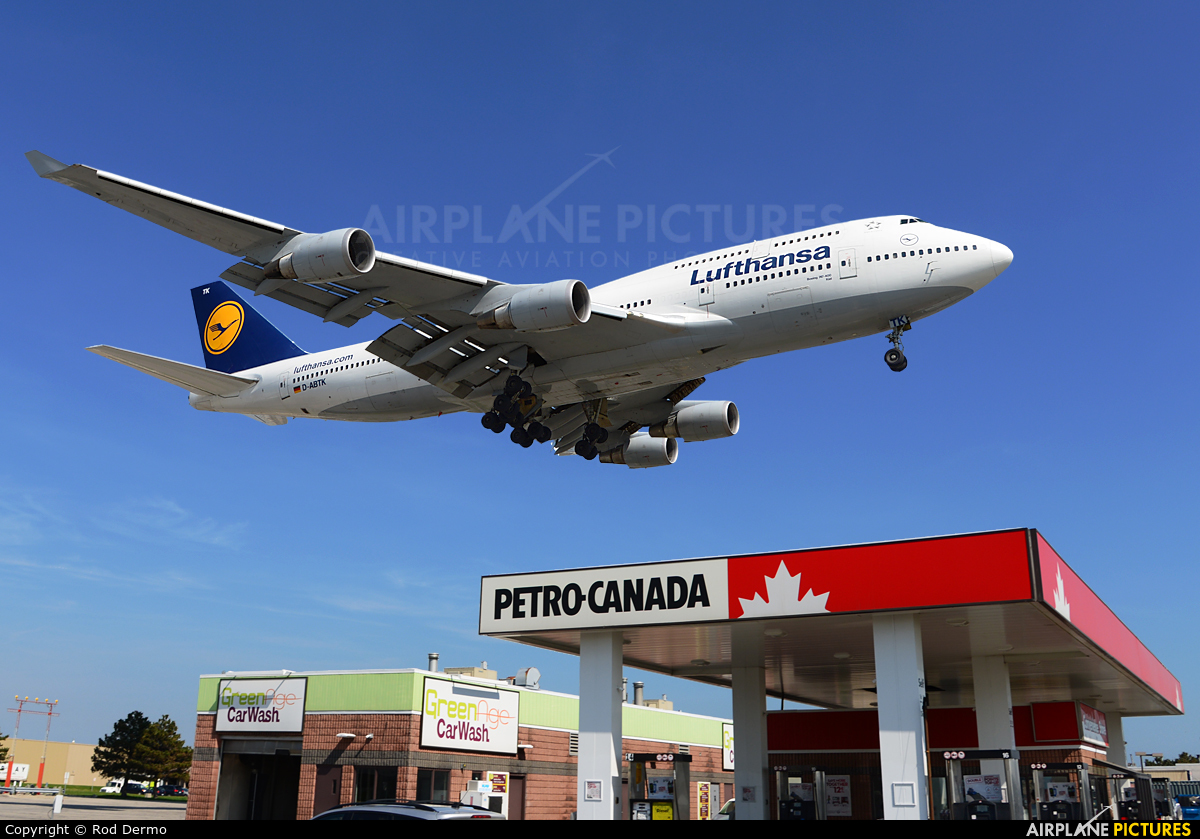 Lufthansa D-ABTK aircraft at Toronto - Pearson Intl, ON