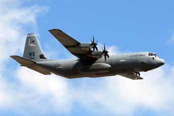 04-3142 - USA - Air Force Lockheed C-130J Hercules