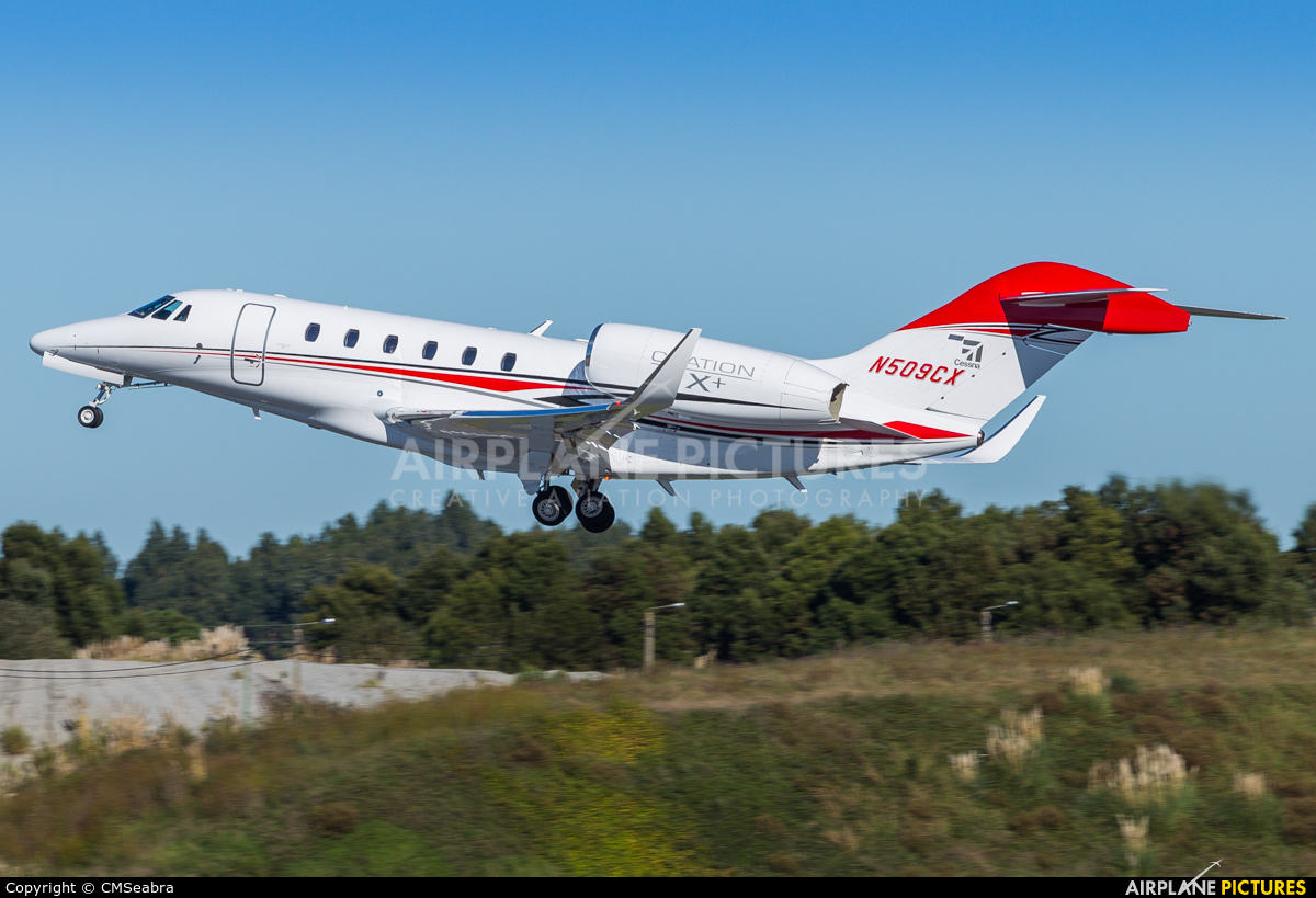 Cessna Aircraft Company N509CX aircraft at Porto