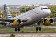 EC-LVV - Vueling Airlines Airbus A320 aircraft