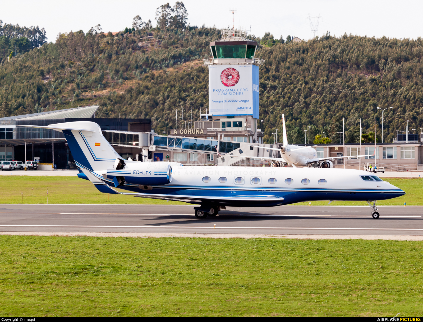 Gestair EC-LYK aircraft at La Coruña