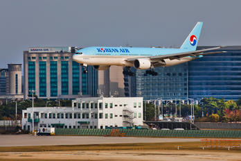 HL7752 - Korean Air Boeing 777-200ER