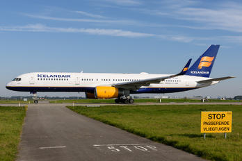 TF-ISK - Icelandair Boeing 757-200WL