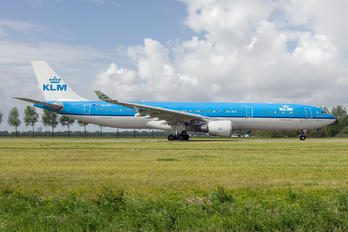 PH-AKD - KLM Airbus A330-300