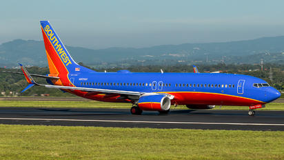 N8306H - Southwest Airlines Boeing 737-800