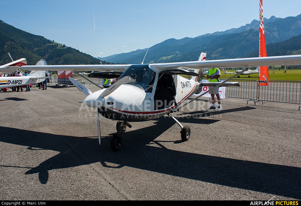 Private OM-M773 aircraft at Zell am See