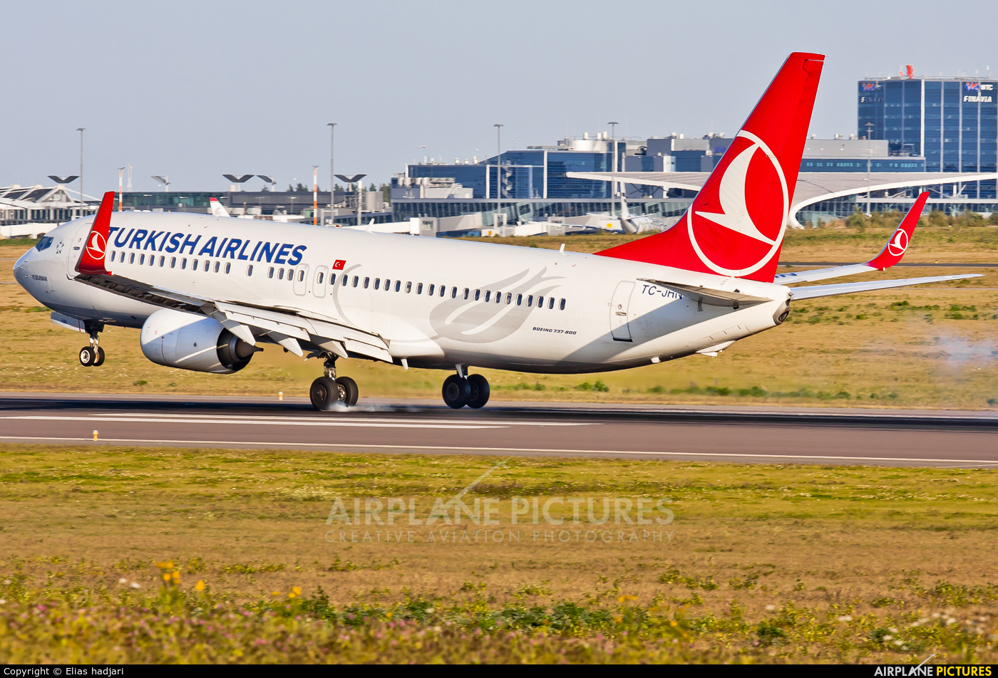 Turkish Airlines TC-JHN aircraft at Helsinki - Vantaa