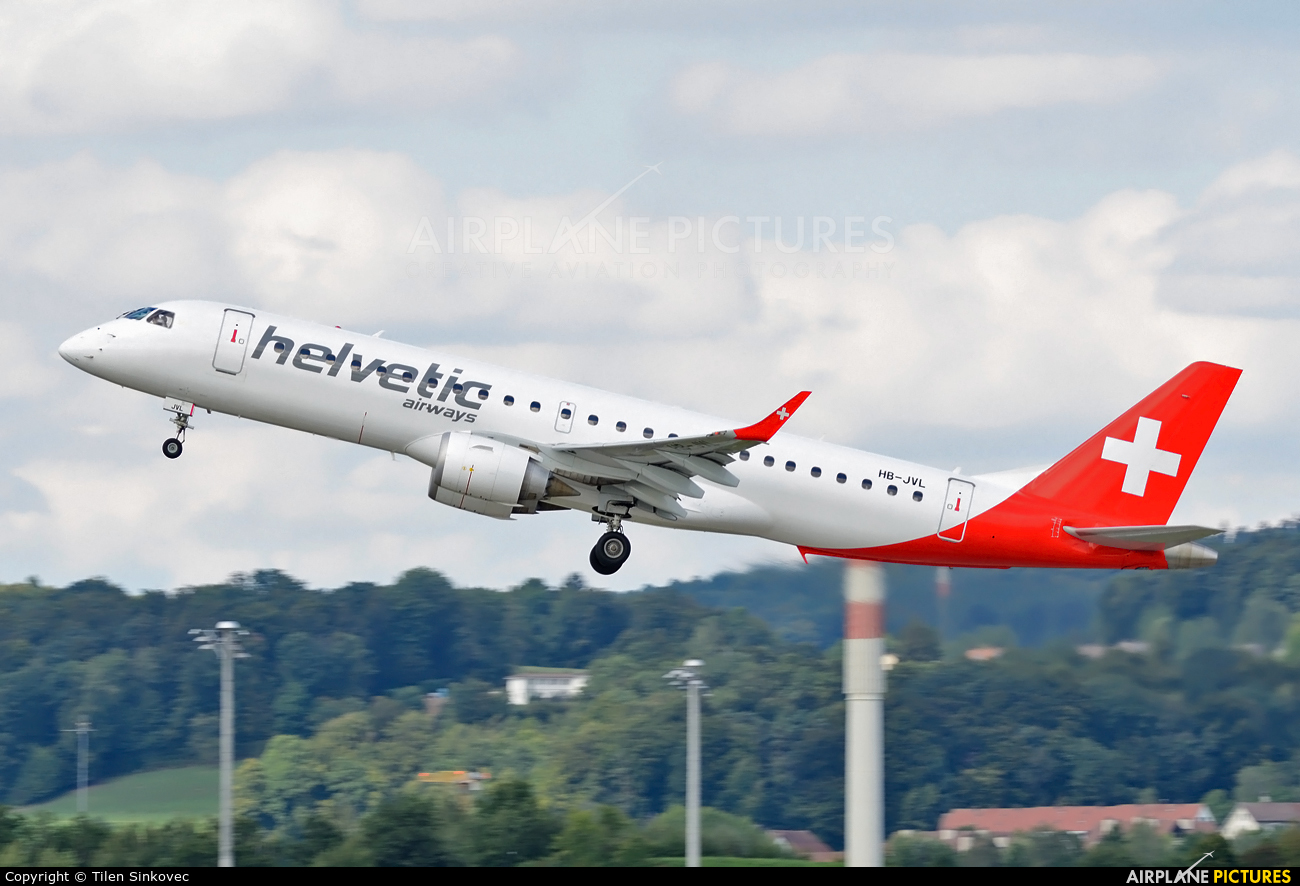 Helvetic Airways HB-JVL aircraft at Zurich