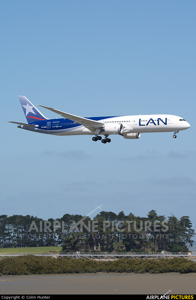 LAN Airlines CC-BGB aircraft at Auckland Intl