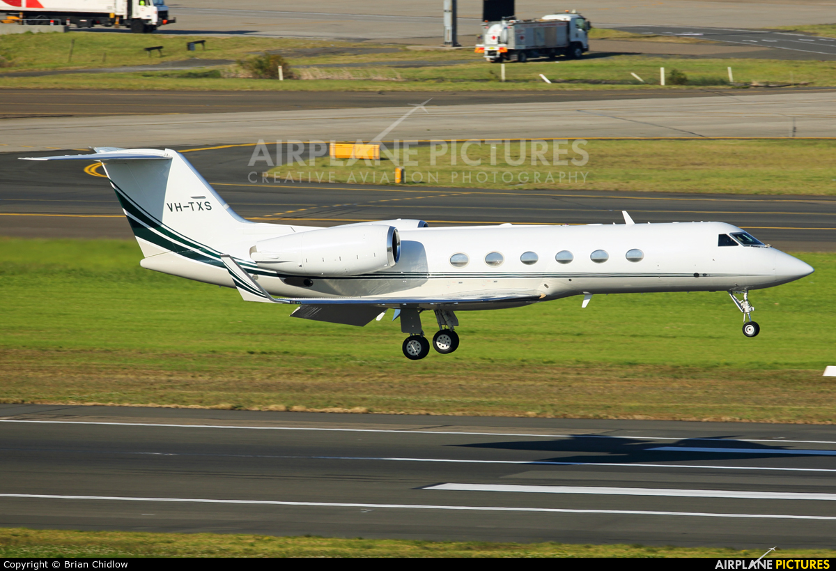Private VH-TXS aircraft at Sydney - Kingsford Smith Intl, NSW