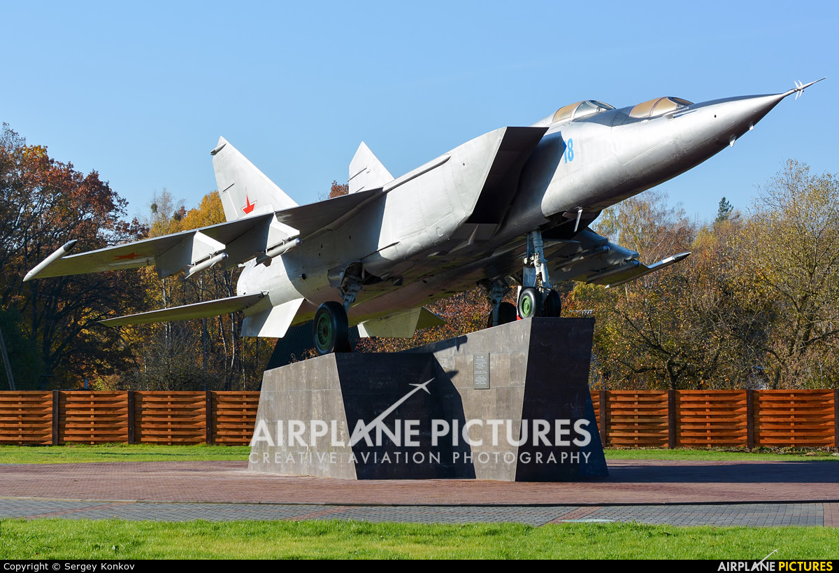Belarus - Air Force 18 aircraft at Off Airport - Belarus