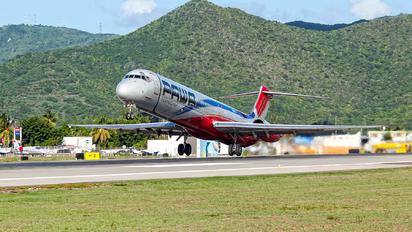 HI977 - PAWA Dominicana McDonnell Douglas MD-83