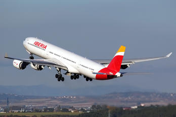 EC-INO - Iberia Airbus A340-600