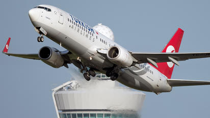 TC-JFY - Turkish Airlines Boeing 737-800