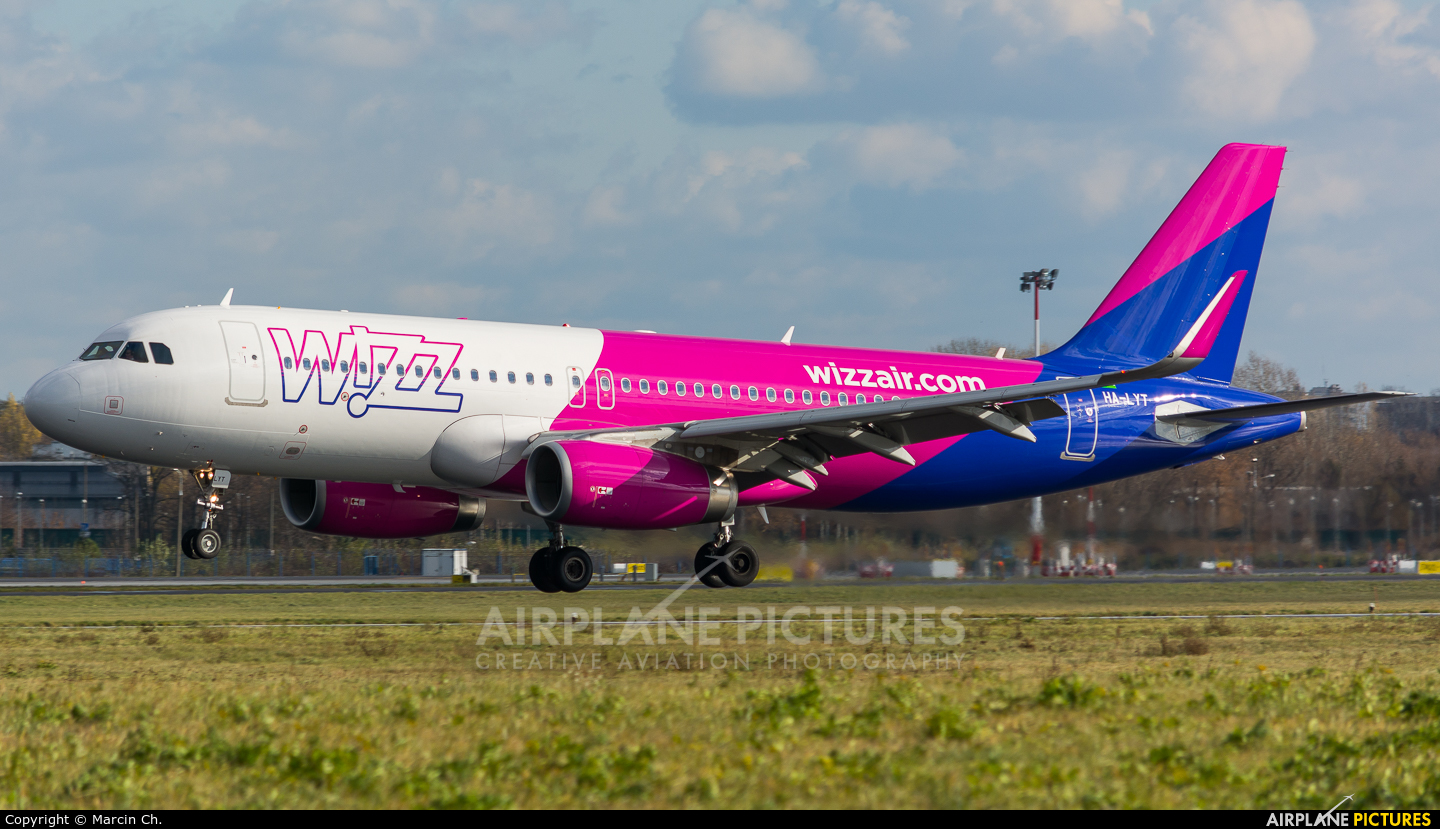 Wizz Air HA-LYT aircraft at Warsaw - Frederic Chopin