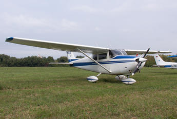 I-MISA - Private Cessna 172 Skyhawk (all models except RG)