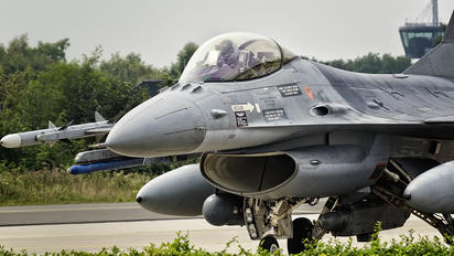 J-011 - Netherlands - Air Force General Dynamics F-16AM Fighting Falcon
