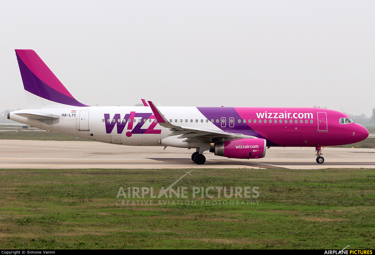 Wizz Air HA-LYC aircraft at Bologna - Borgo Panigale