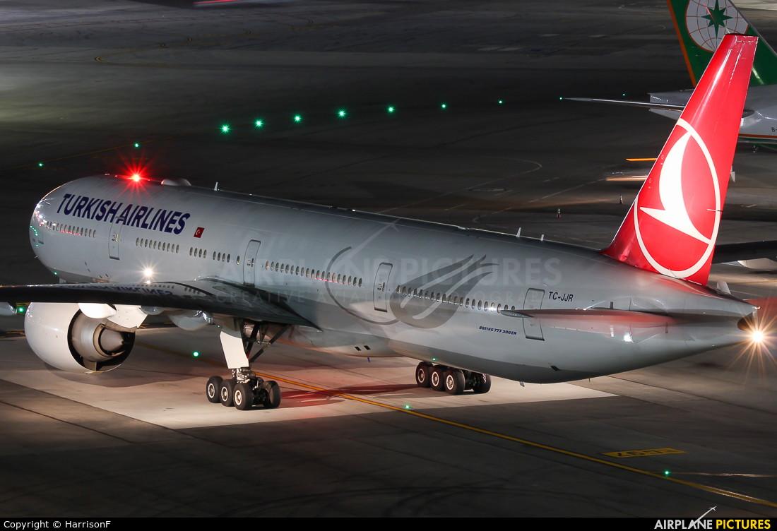 Turkish Airlines TC-JJR aircraft at San Francisco Intl