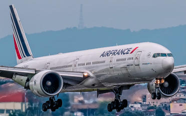 F-GSQJ - Air France Boeing 777-300ER
