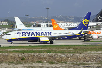 EI-DPT - Ryanair Boeing 737-800