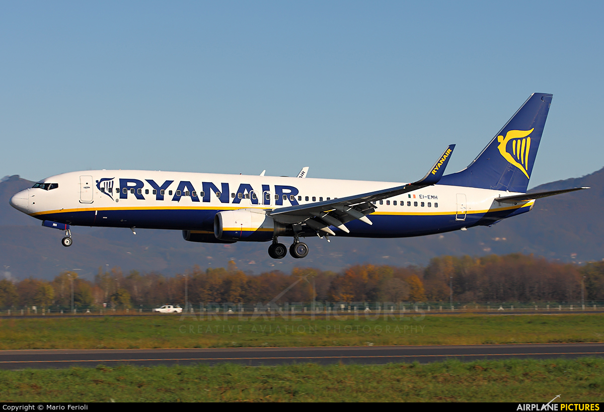 Ryanair EI-EMH aircraft at Bergamo - Orio al Serio