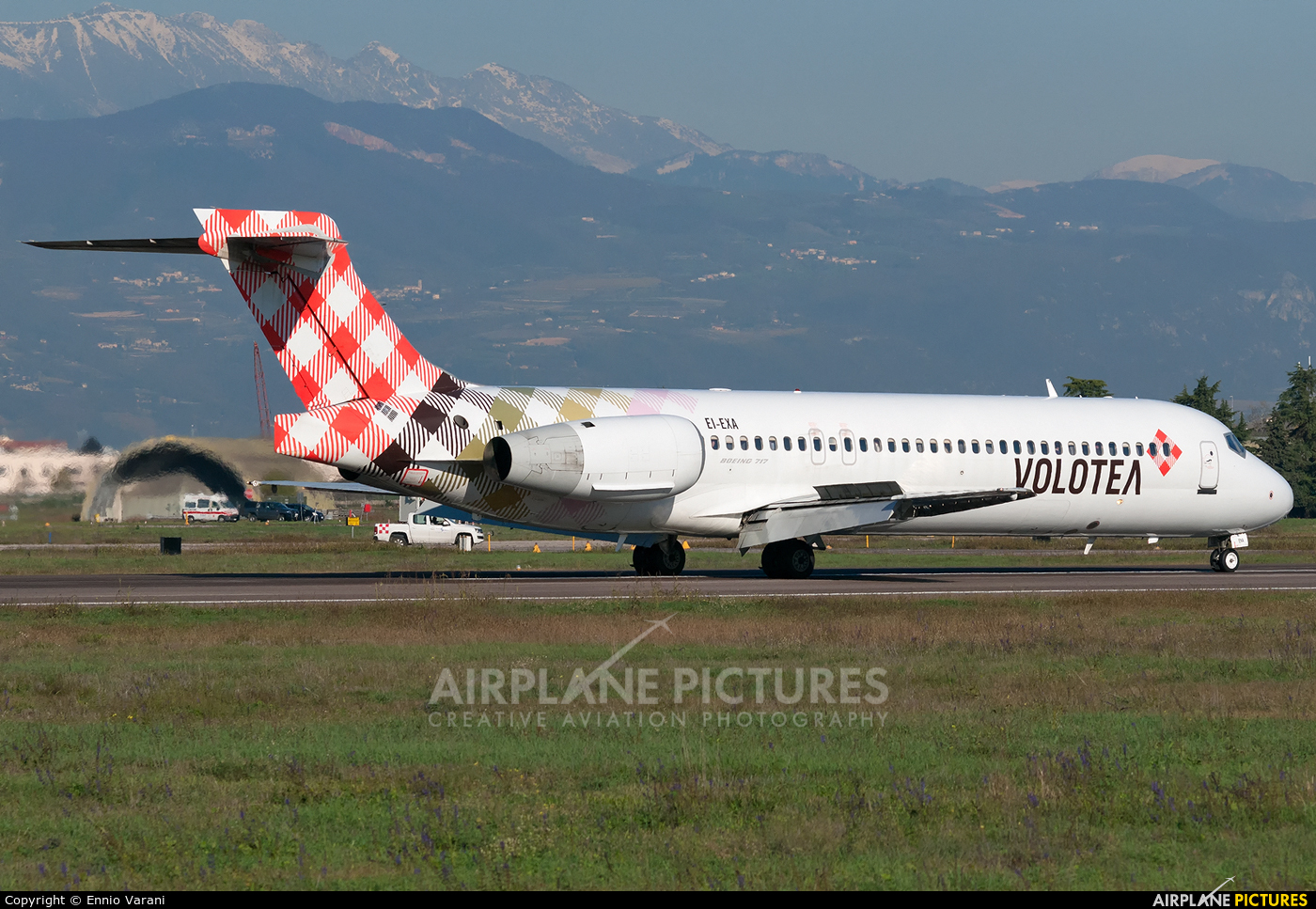 Volotea Airlines EI-EXA aircraft at Verona - Villafranca