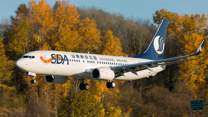 B-7086 - Shandong Airlines  Boeing 737-800