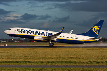 EI-ESL - Ryanair Boeing 737-800