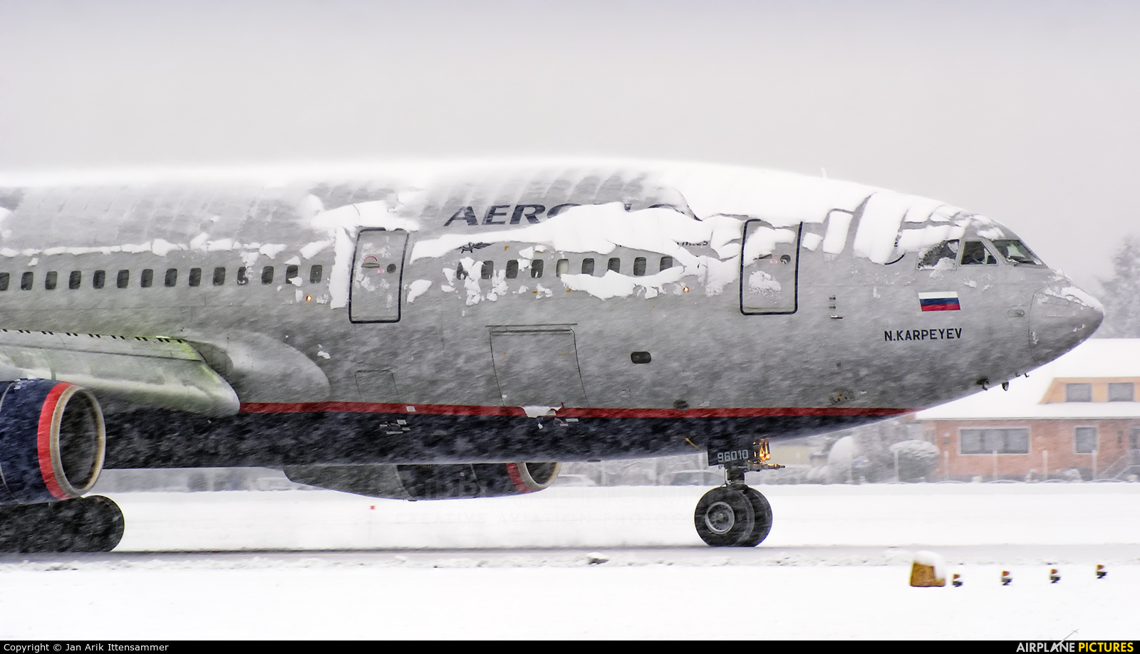 Aeroflot RA-96010 aircraft at Salzburg