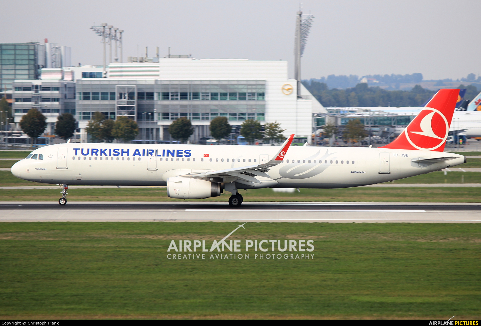 Turkish Airlines TC-JSE aircraft at Munich