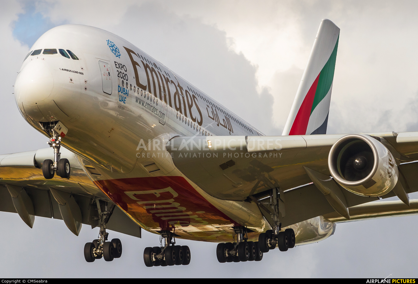 Emirates Airlines A6-EDM aircraft at London - Heathrow
