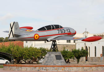 E.14A-12 - Spain - Air Force Hispano Aviación HA-200D Saeta