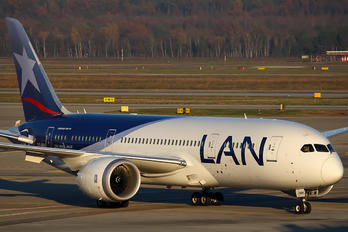 CC-BBH - LAN Airlines Boeing 787-8 Dreamliner
