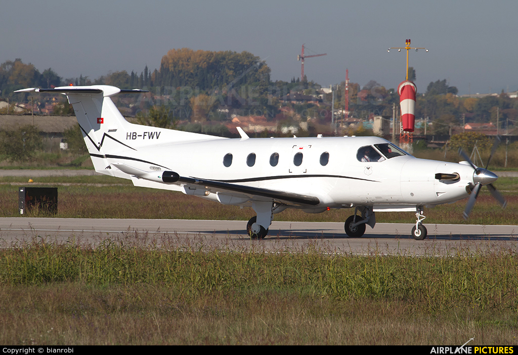 Private HB-FWV aircraft at Verona - Villafranca