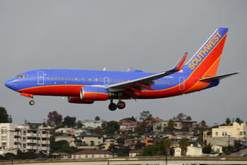 N451WN - Southwest Airlines Boeing 737-700