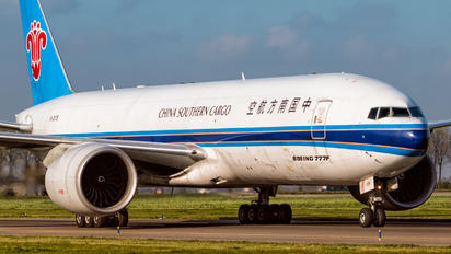 B-2075 - China Southern Cargo Boeing 777F