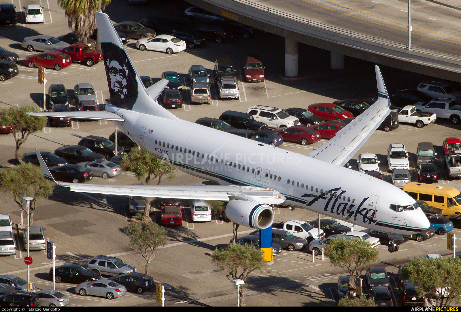 Alaska Airlines N551AS aircraft at Los Angeles Intl