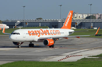 G-EZWH - easyJet Airbus A320